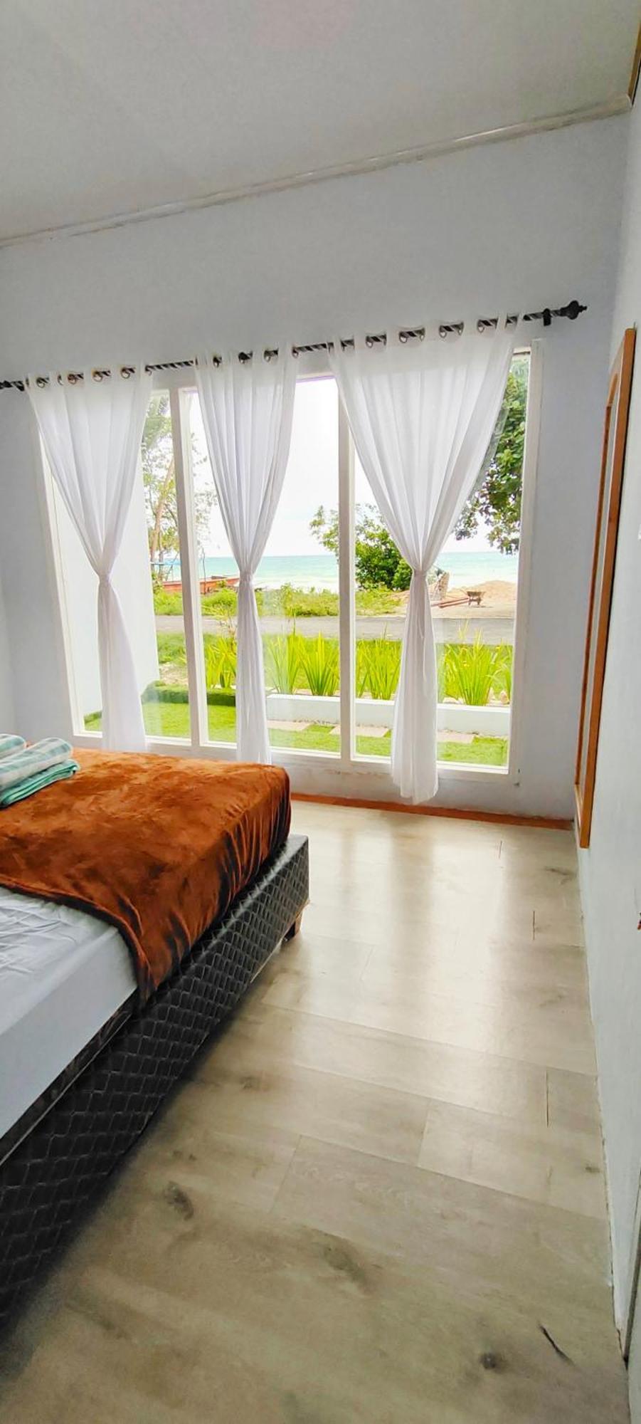 Stella Villa Ngurbloat Exterior photo